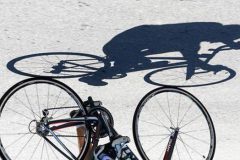 جایزه وزیر دولت روحانی به یک متخلف؛ وقتی مدیر محروم پست گرفت!/ دوپینگ سازمان یافته دوچرخه سواری، از پیست تا صندلی مدیریت