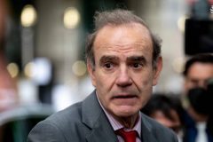 پشت پرده بازجویی پیام‌رسان اروپایی در فرانکفورت/ چه کسی مزاحم توافق است؟