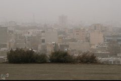 اراک چهل و پنجمین روز آلوده سال را تجربه کرد/هوای ساوه و شازند هم برای تمام گروه‌ها ناسالم شد