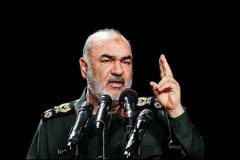 فرمانده کل سپاه: انتقام خون شهدای جمعه سیاه زاهدان در دستور کار ما است