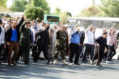 خروش مردم ولایتمدار ساوجی در محکومیت حادثه شیراز