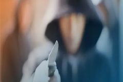 <a rel="noreferrer noopener" href="http://www.diyareaftab.ir/news/102505/" target="_blank">حکم محاربه و کشیدن سلاح چیست؟</a>