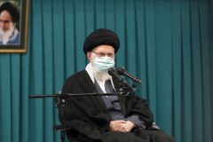 رهبر انقلاب: آزادی ادعایی نظام سرمایه‌داری عین اسارت و اهانت به زن است/ ضعف حجاب کار درستی نیست؛ اما موجب خروج از دایره دین و انقلاب نمی‌شود