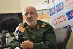 سپاه جان فدای مردم است