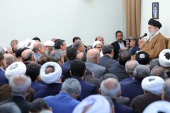 رهبر انقلاب: مسائل کشور را به گفت‌وگوها گره نزنیم