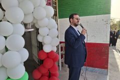 آینده کشور در دست دانش‌آموزان است