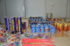 توقیف محموله میلیاردی مواد محترقه قاچاق در ساوه