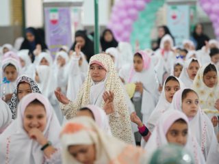 جشن تکلیف دختران ساوجی برگزار شد